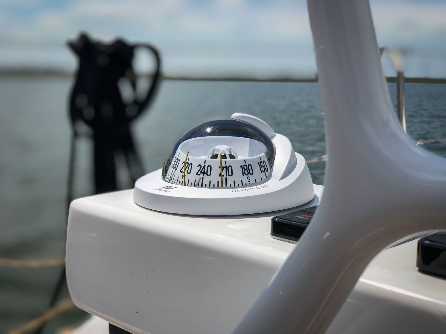DUFOUR 360