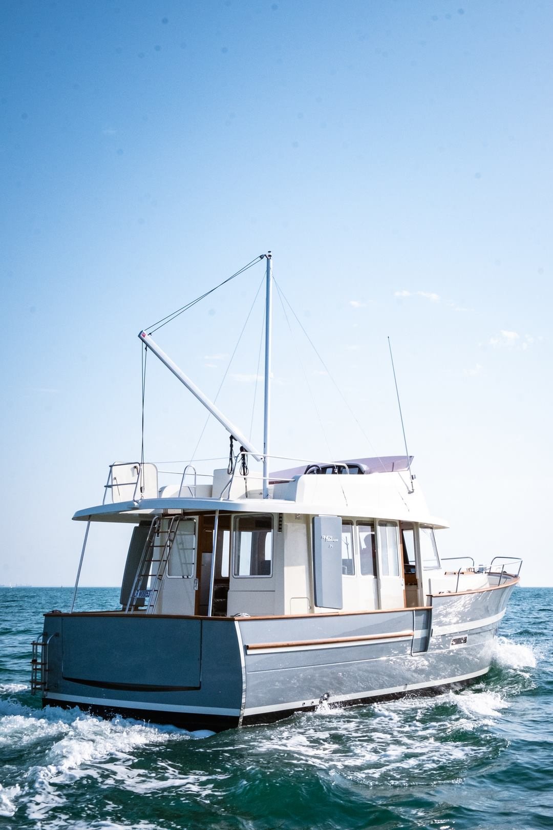 Rhéa Marine Trawler 34