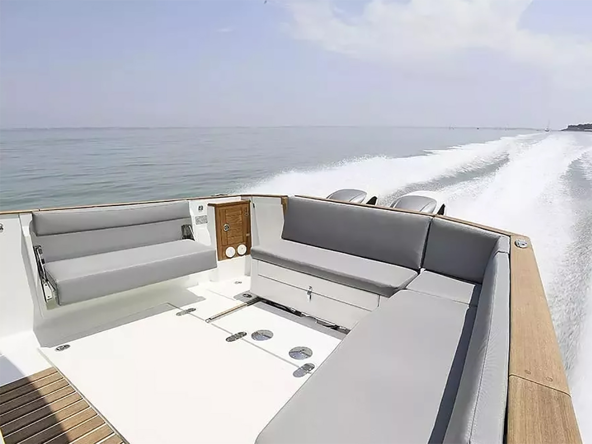 RHÉA MARINE HB 32 TIMONIER