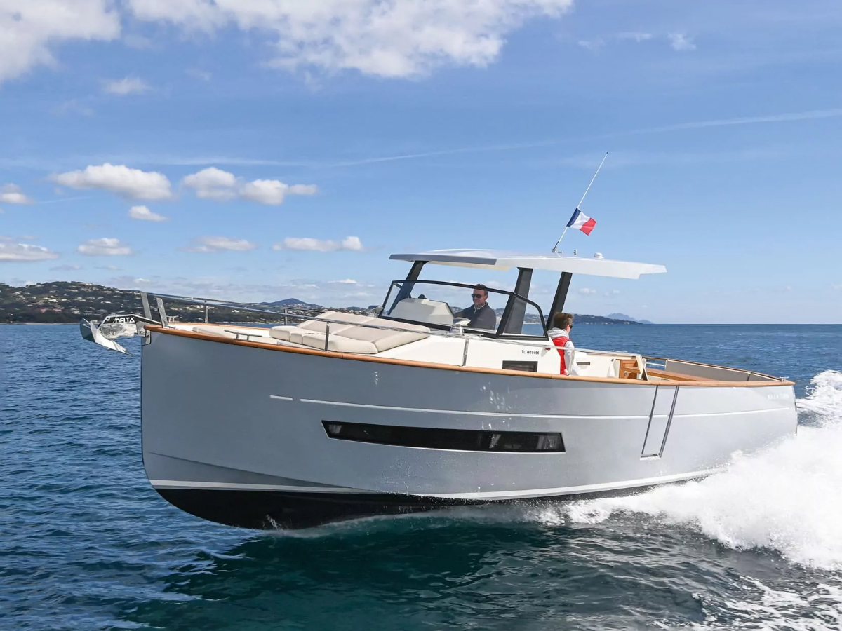 Rhéa MARINE 32 HB OPEN