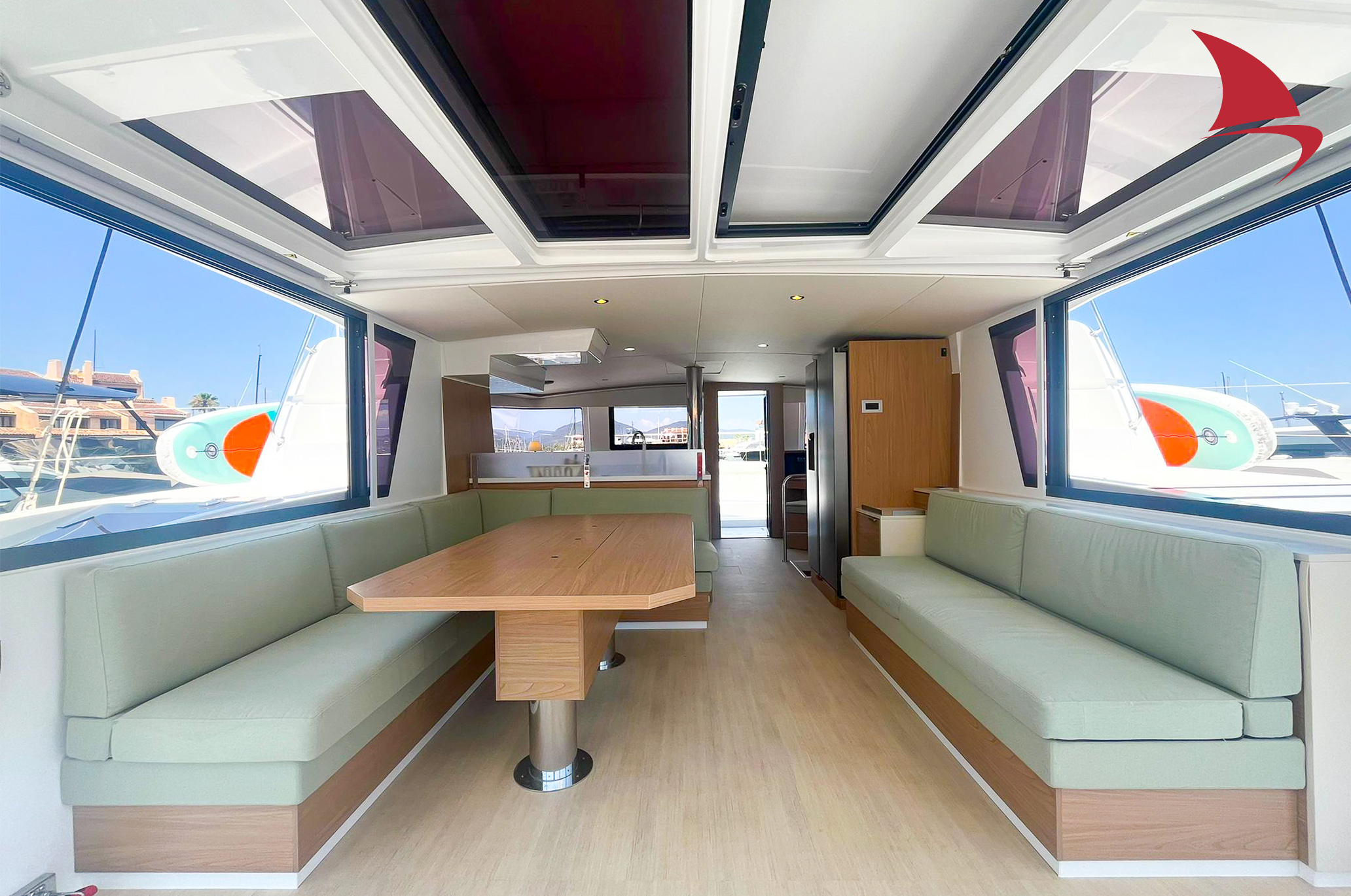Louer-un-catamaran-Bali-46-au-depart-du-golfe-de-saint-tropez-dans-le-sud-de-la-france-15