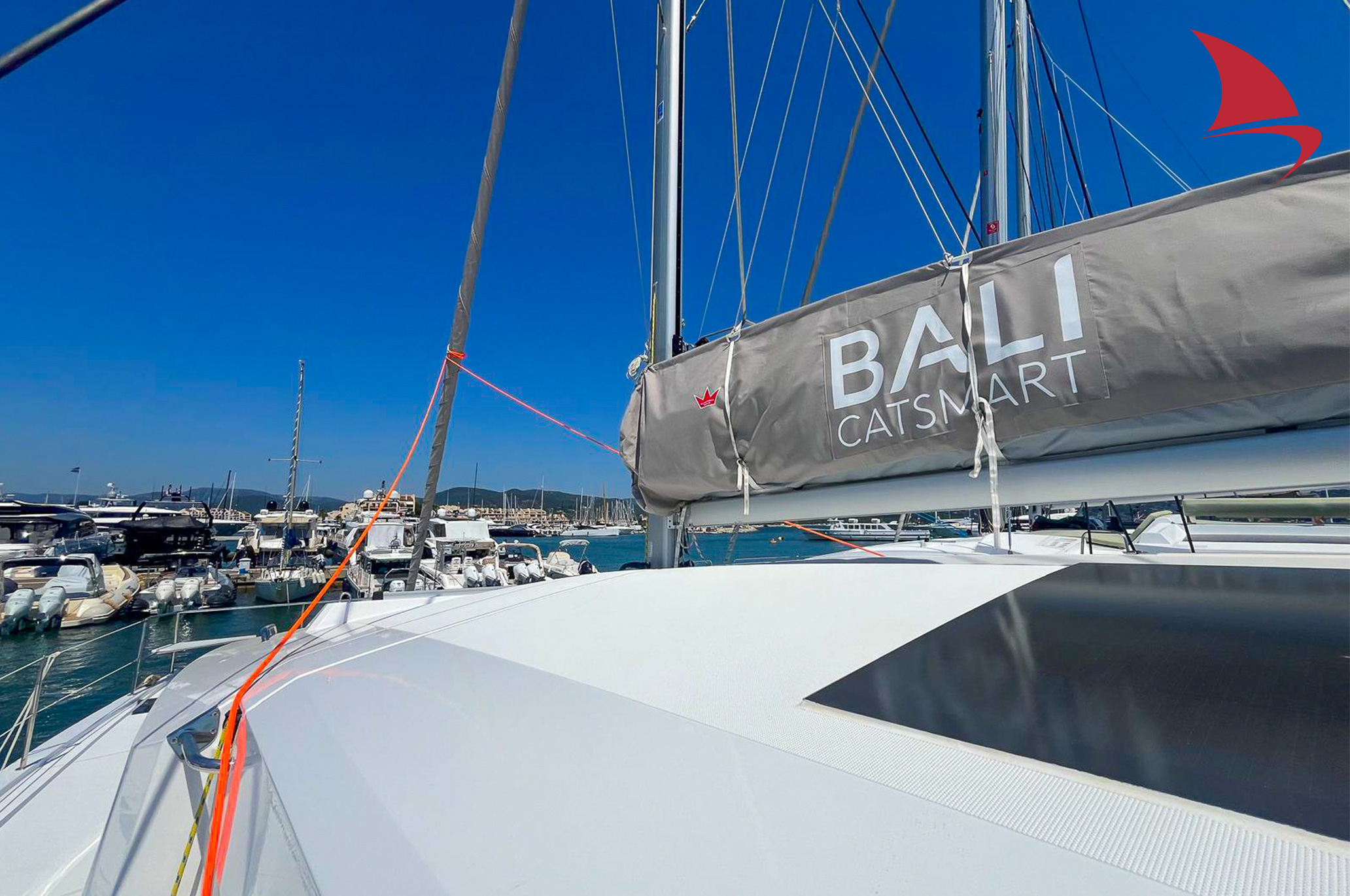 louer-catamaran-Bali-Catsmart-hope-depuis-le-golfe-de-saint-tropez-auprès-de-philisa-apaca-via-azur-boats-mediterranee-dans-le-sud-de-la-france-10
